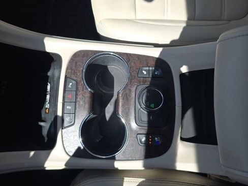 Used 2023 GMC Acadia Denali AWD/4WD image 23