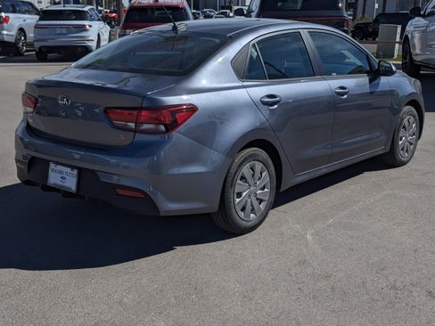 Used 2019 Kia Rio S image 2