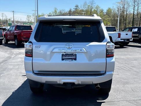 Used 2018 Toyota 4Runner SR5 Premium AWD/4WD image 28