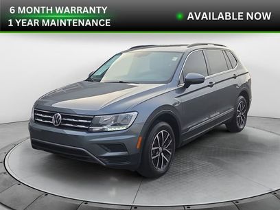 Used 2021 Volkswagen Tiguan SE w/ Panoramic Sunroof Package