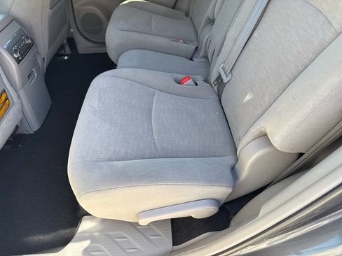 Used 2011 Toyota Highlander 4WD image 47
