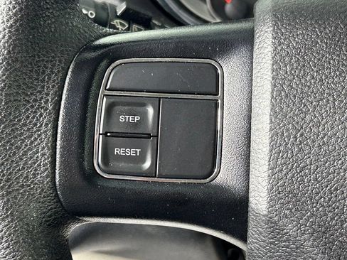 Used 2019 Dodge Grand Caravan SE FWD image 26
