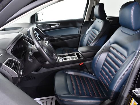 Used 2024 Ford Edge SEL w/ Sport Appearance Package image 6