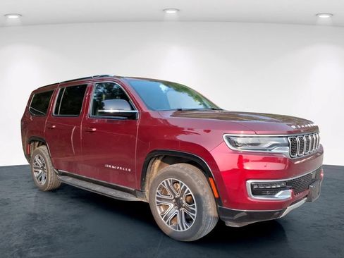 Used 2024 Jeep Wagoneer Series II AWD/4WD image 13