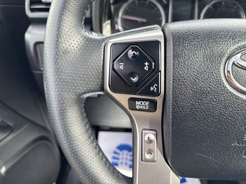 Used 2022 Toyota 4Runner Limited AWD/4WD image 17