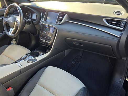 Used 2025 INFINITI QX55 Luxe w/ Cargo Package image 16