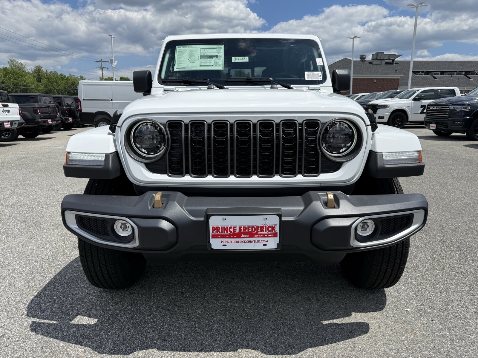 New 2026 Jeep Gladiator Sport AWD/4WD image 11
