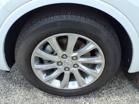 Used 2019 Buick Envision Essence AWD/4WD image 9