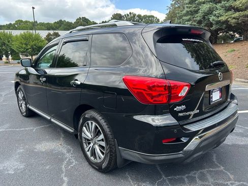 Used 2020 Nissan Pathfinder S FWD image 13