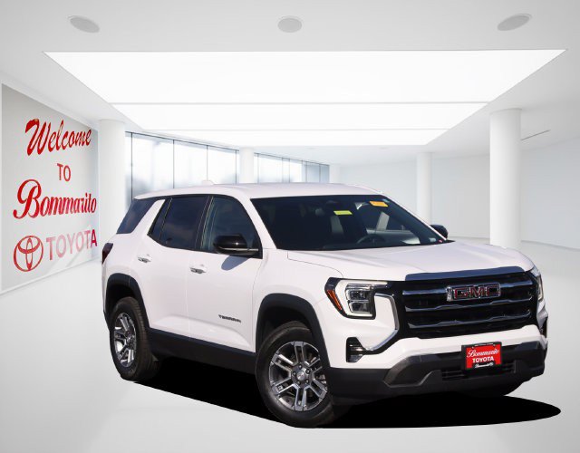 Used 2025 GMC Terrain Elevation AWD/4WD image 2