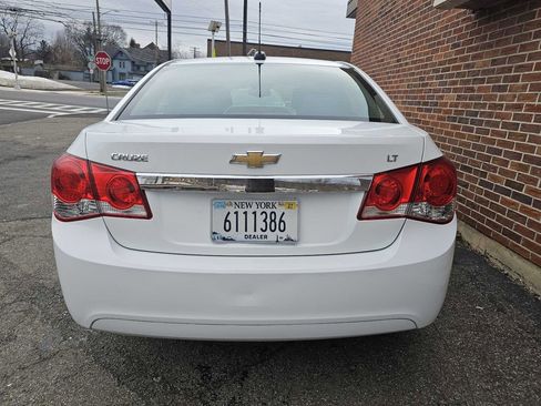 Used 2016 Chevrolet Cruze LT image 4