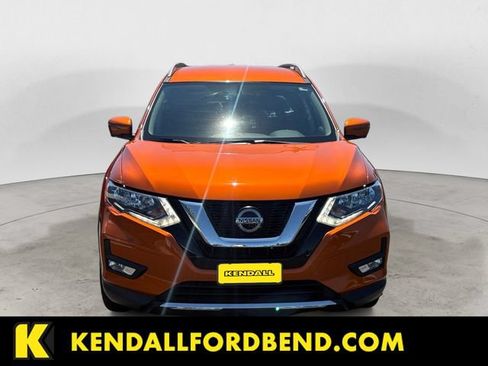 Used 2018 Nissan Rogue SV w/ Premium Package AWD/4WD image 2