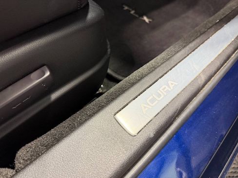 Used 2018 Acura TLX V6 SH-AWD image 17