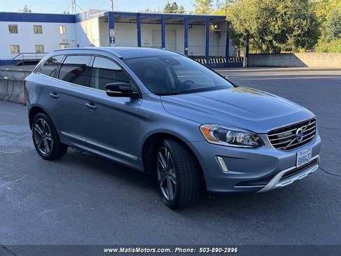 Used 2017 Volvo XC60 T6 Dynamic w/ Advanced Package image 8