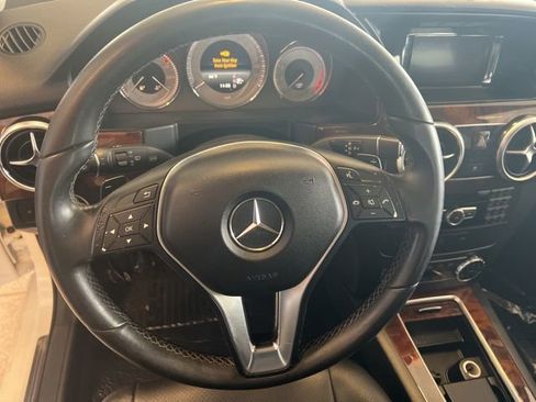 Used 2015 Mercedes-Benz GLK 350 4MATIC image 22