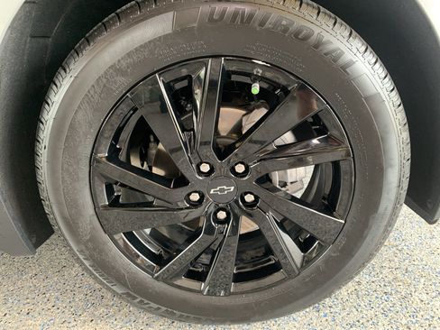 Used 2023 Chevrolet Equinox LS w/ LS Convenience Package FWD image 34