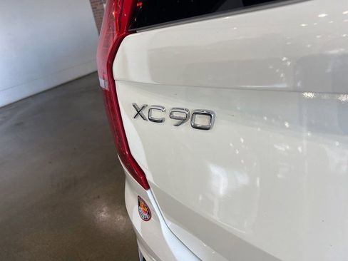 Used 2023 Volvo XC90 B6 Ultimate image 19