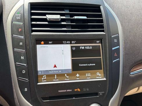 Used 2017 Lincoln MKC Select w/ Select Plus Package AWD/4WD image 15