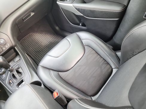 Used 2022 Jeep Cherokee Latitude w/ Sun & Sound Group image 14