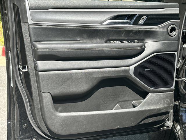 New 2026 Jeep Grand Wagoneer Limited w/ Premium Group II AWD/4WD image 11
