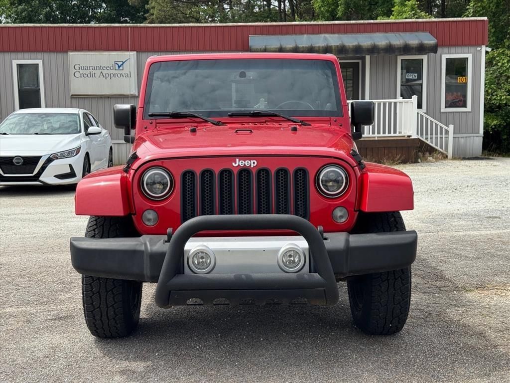 Used 2014 Jeep Wrangler Unlimited Sahara w/ Connectivity Group AWD/4WD image 8