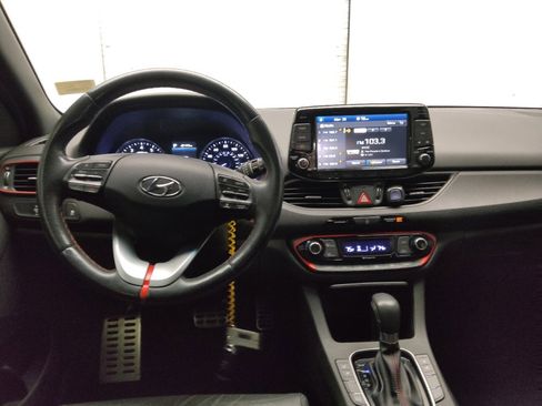 Used 2018 Hyundai Elantra GT Sport w/ Sport Tech Package 04 image 22