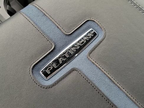 Used 2026 Ford F450 Platinum w/ FX4 Off-Road Package AWD/4WD image 38