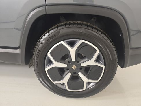 Used 2024 Rivian R1S Adventure AWD/4WD image 10