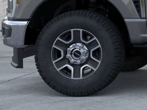 New 2026 Ford F250 Lariat w/ FX4 Off-Road Package image 19