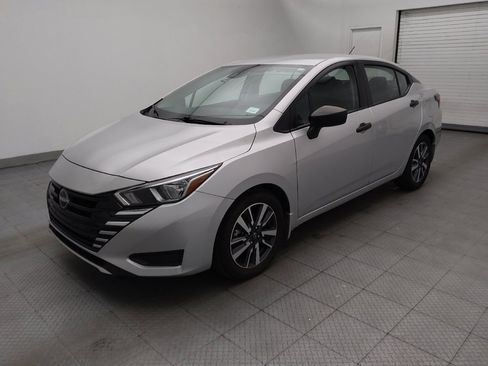 Used 2024 Nissan Versa S w/ S Plus Package FWD image 2