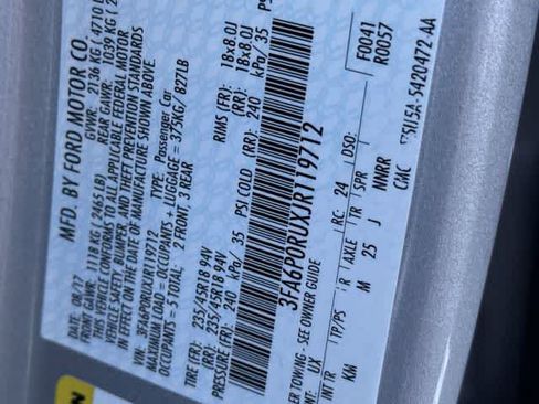 Used 2018 Ford Fusion Titanium FWD image 32