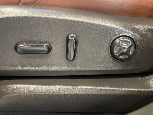 Used 2018 Buick Envision Premium image 13