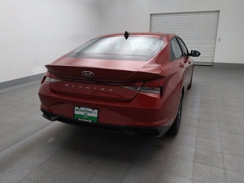Used 2023 Hyundai Elantra SEL image 7