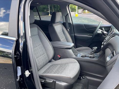 Used 2024 Chevrolet Equinox LT w/ LPO, Floor Liner Package FWD image 7