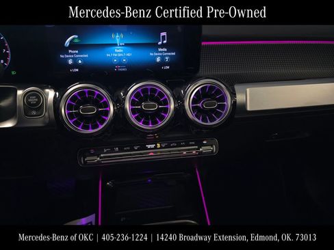 Used 2022 Mercedes-Benz GLB 250 image 12