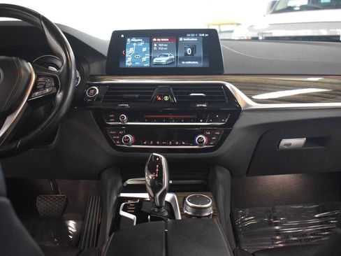 Used 2018 BMW 540i RWD image 48