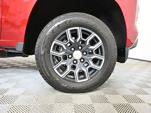 Used 2023 Chevrolet Colorado LT w/ LT Convenience Package III AWD/4WD image 12
