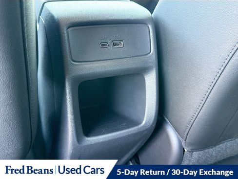 Used 2025 Chevrolet Trax LT FWD image 31