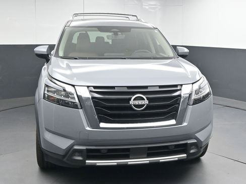 Certified 2023 Nissan Pathfinder Platinum w/ Cargo Package image 2