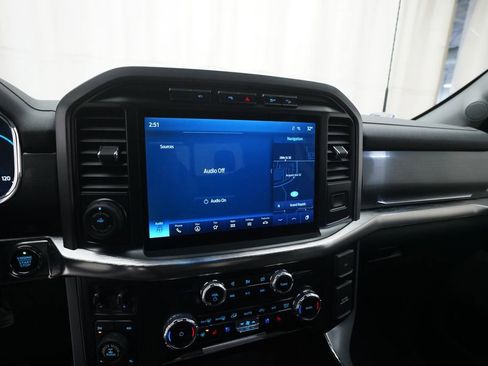 Used 2022 Ford F150 Lariat w/ Equipment Group 502A High image 6