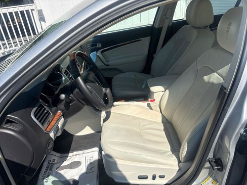 Used 2012 Lincoln MKZ FWD image 17