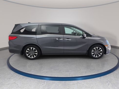 Used 2024 Honda Odyssey EX-L image 4