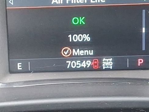 Used 2023 GMC Acadia SLT image 25