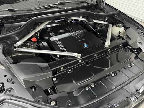 Used 2023 BMW X6 xDrive40i w/ M Sport Package AWD/4WD image 50