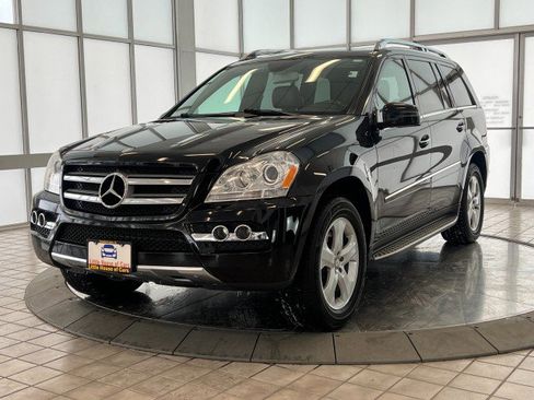 Used 2011 Mercedes-Benz GL 450 4MATIC image 4