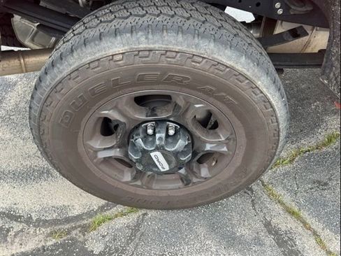 Used 2024 Ford F250 XLT w/ XLT Premium Package AWD/4WD image 14