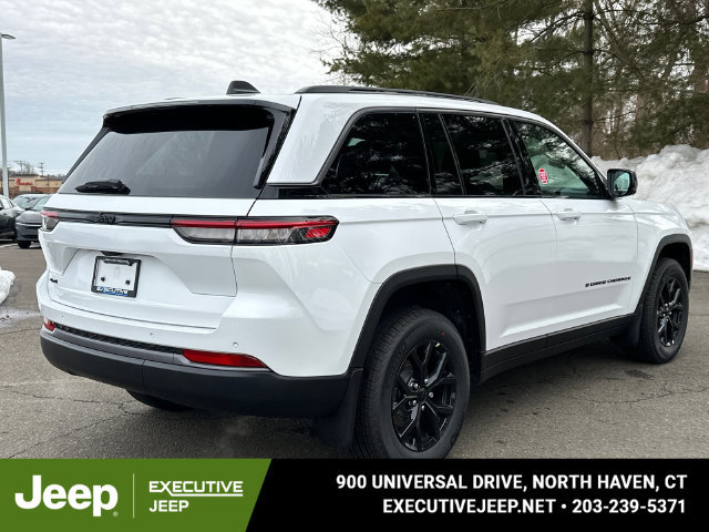 New 2026 Jeep Grand Cherokee Altitude AWD/4WD image 2