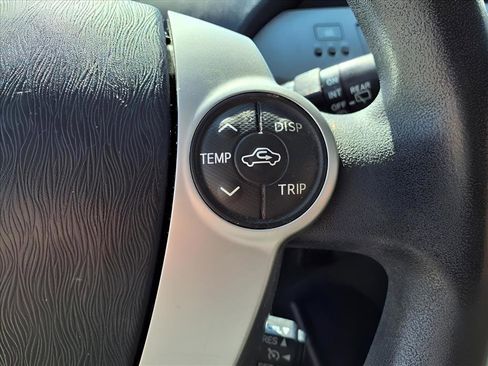 Used 2013 Toyota Prius Two image 22