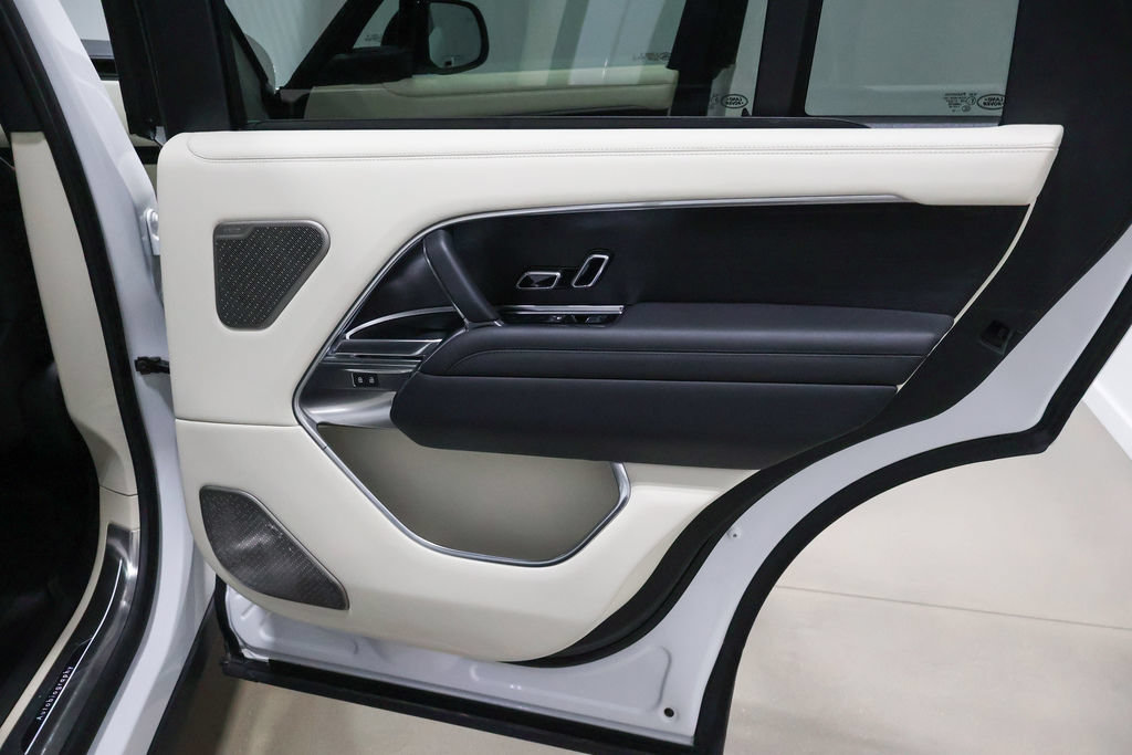 Used 2023 Land Rover Range Rover Long Wheelbase Autobiography AWD/4WD image 31