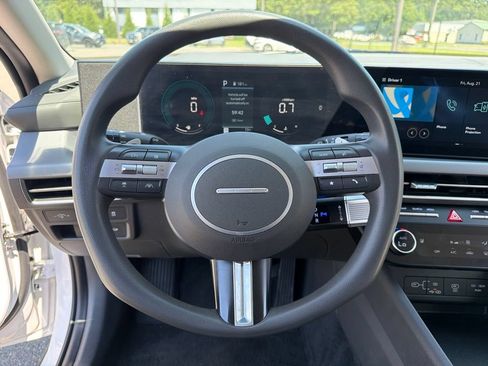 Used 2025 Hyundai Sonata SEL FWD image 14